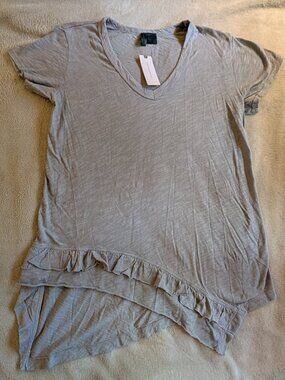 ANTHROPOLOGIE WOMEN'S T SHIRT NEW Left of Center Gray S Small Short Sleeve Tee